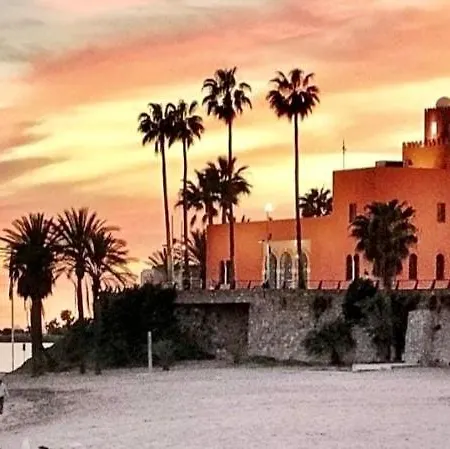 Atico Alboran Apartment *